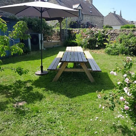 Rozeliande Villa Roz-sur-Couesnon Exteriör bild