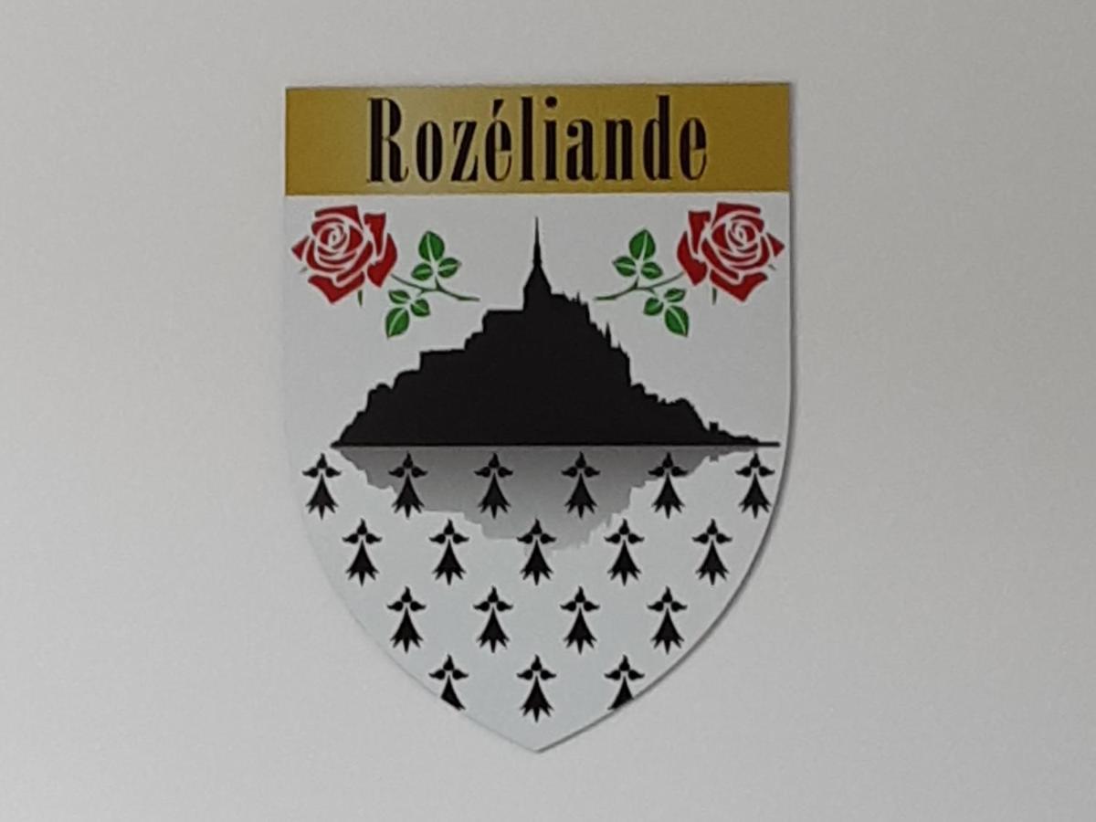 Rozeliande Villa Roz-sur-Couesnon Exteriör bild