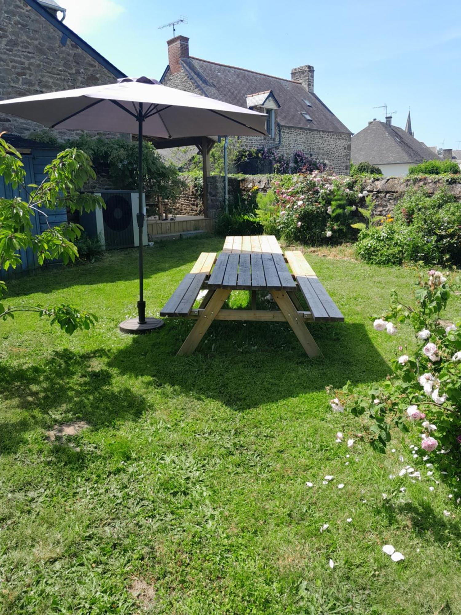 Rozeliande Villa Roz-sur-Couesnon Exteriör bild
